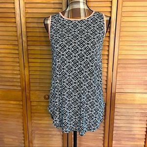 Papermoon Black/White/Coral Top